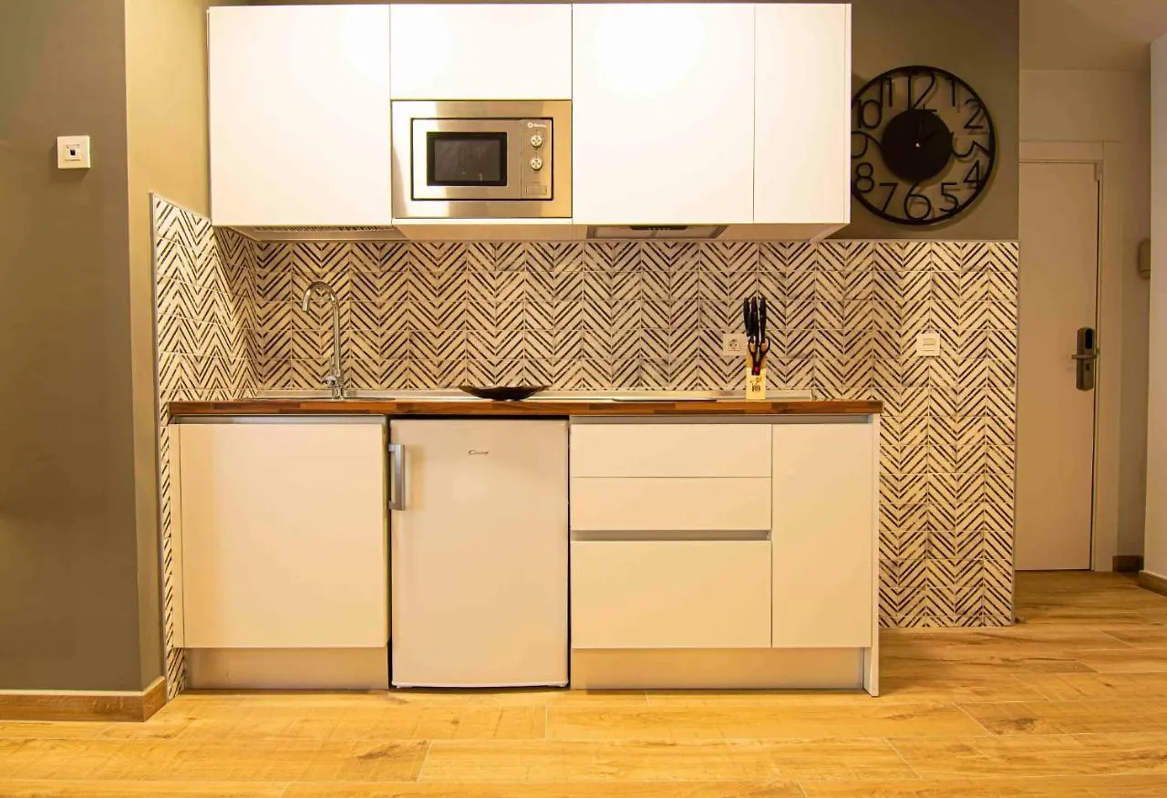 Apartamentos Leonor Malaga